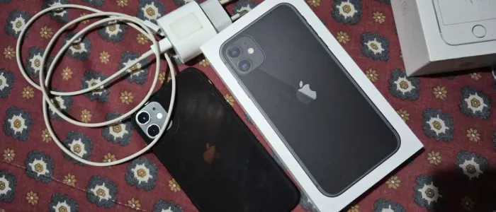 IPhone 11 usado 64 GB acompanha carregador 