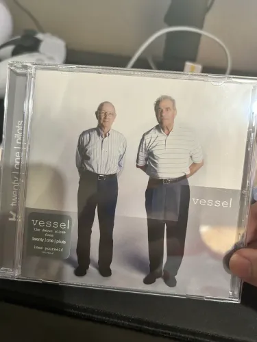 Twenty One Pilots - Vessel