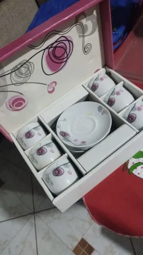 Jogo de chicara porcelanato.