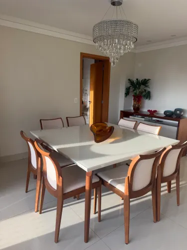 MESA DE JANTAR 08 cadeiras