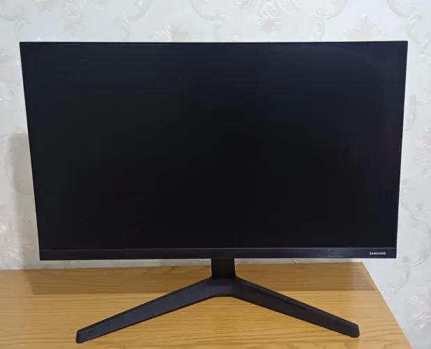Monitor Samsung T350 24" gaming monitor