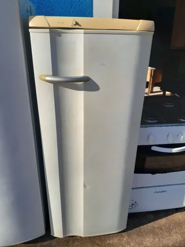 GELADEIRA ELECTROLUX SIMPLES