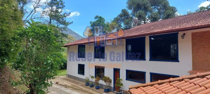 Casa para aluguel, 3 quartos, 1 suíte, 1 vaga, Cascatinha - Nova Friburgo/RJ