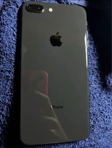 iPhone 8 Plus- 64GB