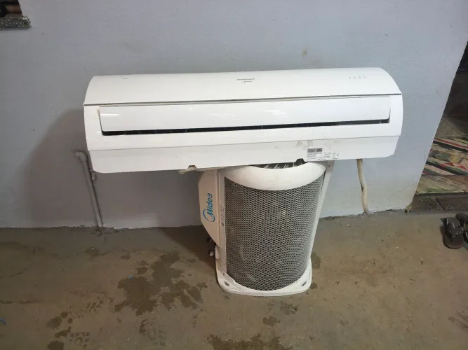 Central de ar-condicionado de 22000btus.