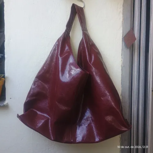 Bolsa hobo em couro sintético - nova