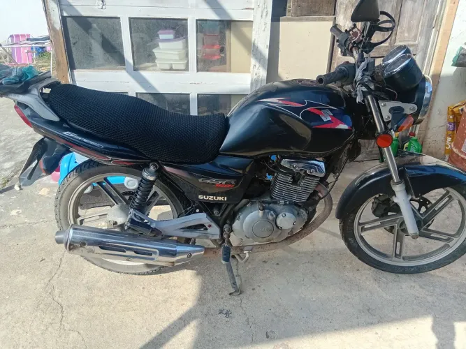 Suzuki gsr150i 