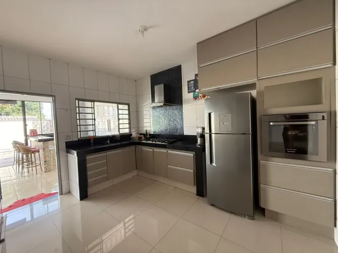 Casa 249m² 3 quartos 3 suítes Área Gourmet Bairro Ilda Aparecida de Goiânia
