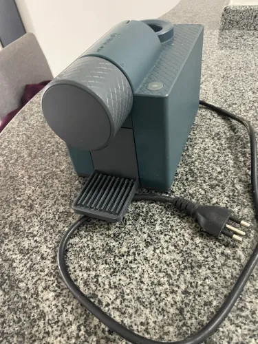 Cafeteira cápsulas Delta