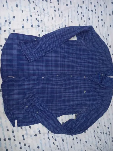 Camisa social Lacoste veste M usada