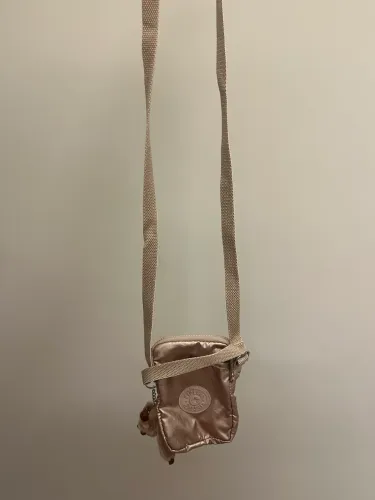 Bolsa Kipling nova