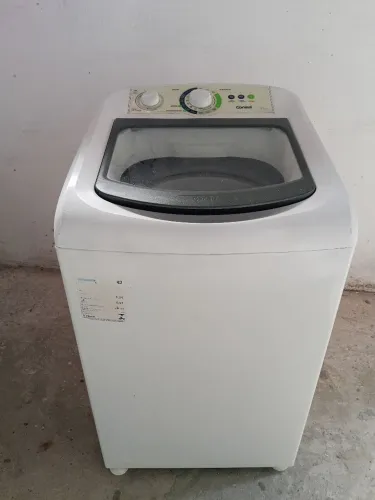 Vendo uma máquina de lavar roupa Consul 9 kg bem conservada funcionando