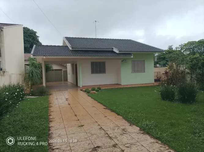 Casa para Venda em Nova Esperança, Centro, 2 dormitórios, 2 banheiros, 1 vaga