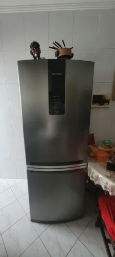 Geladeira Brastemp BRM43, 375L com defeito no motor.Peças boas ou conserto.Retirada Local