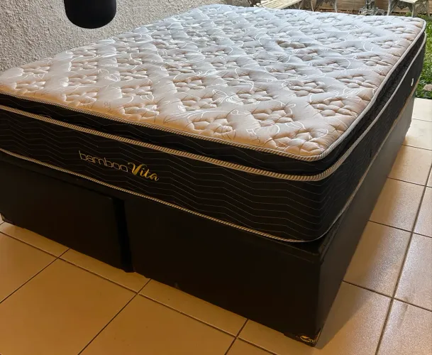 Cama Queen com Box Baú + Cabeceira