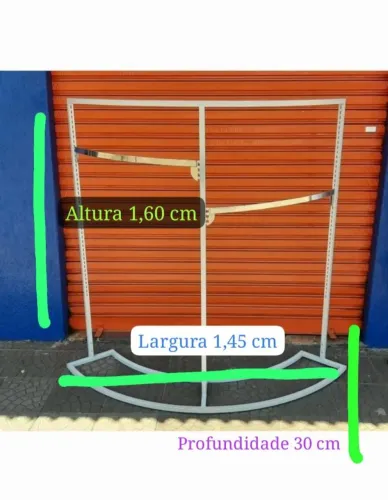 Arara para roupas closet