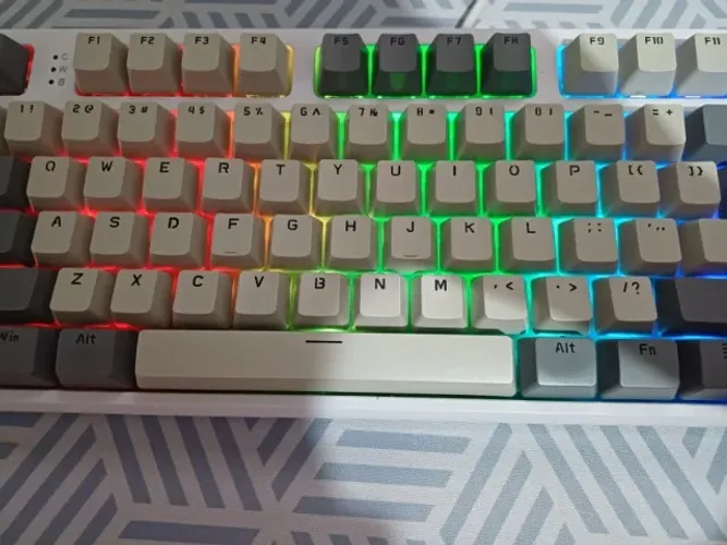 Teclado Attack Shark k86 + Switchs LEOBOG Reaper