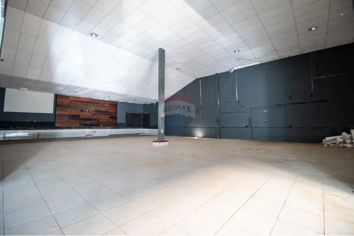 Galpão 655m² - Horto Gurijica