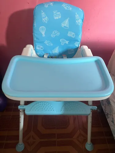 Cadeirinha de alimentação infantil