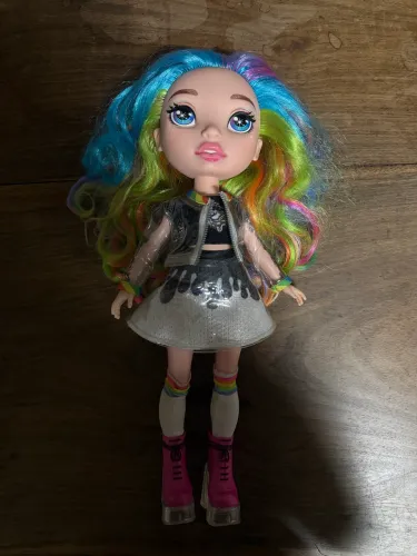 Boneca Rainbow High Color