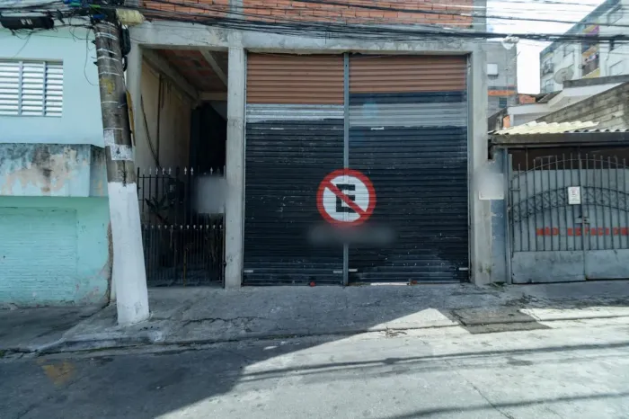 Galpão na Rua Manuel Alves Mesquita, 411 124 m²