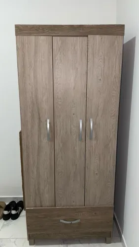 Guarda-Roupas de Solteiro