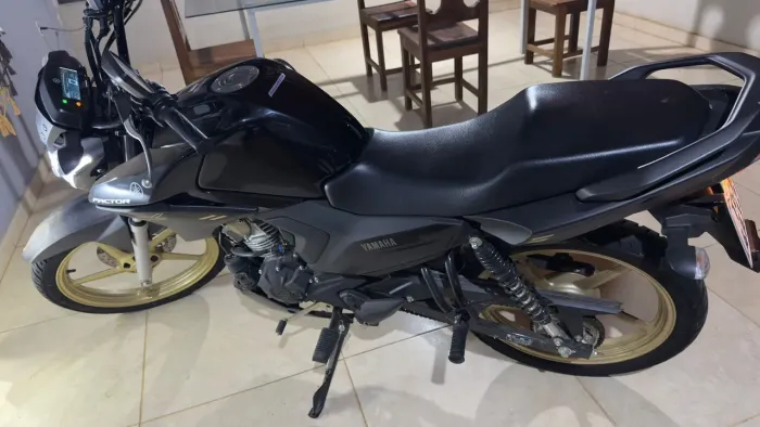 Yamaha YBR 2025 - Único dono