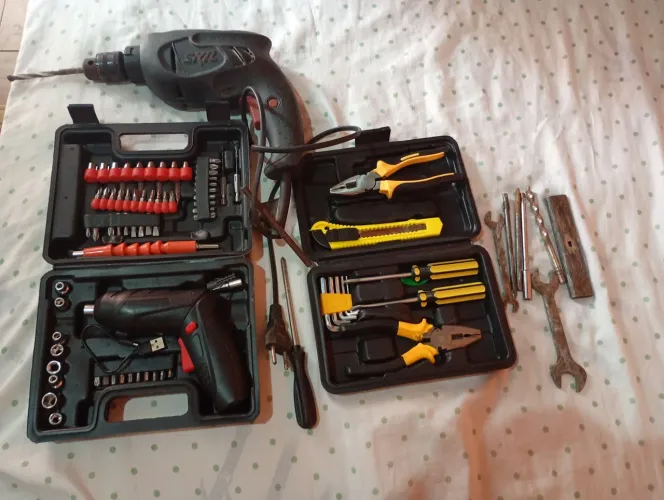 Furadeira Skil mas kit parafusadeira elétrica