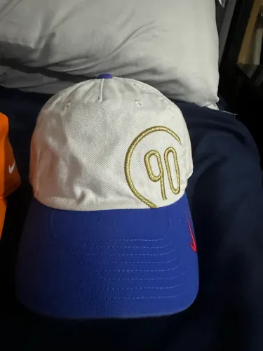BONÉ NIKE TOTAL 90 BRANCO E AZUL