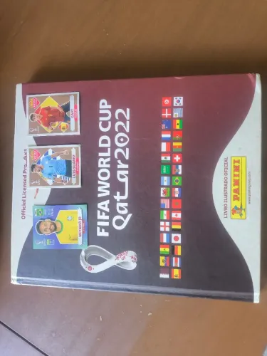 Álbum capa dura da copa 2022 Completo