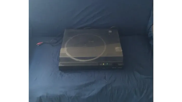 Toca Discos Philco Hitashi modelo PTT 61