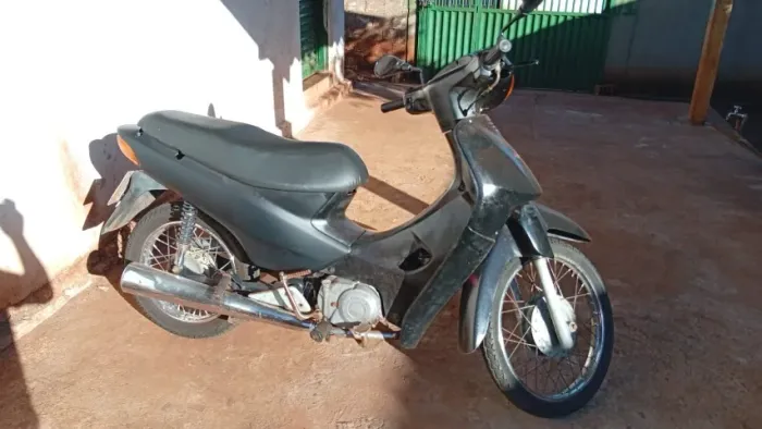 Vendo biz100 de leilão