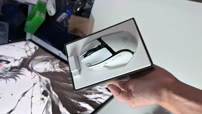 MOUSE RAZER BASILISK V4 PRO COM DOCK