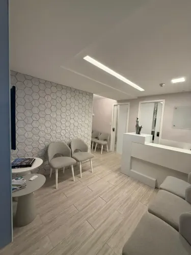 Centro comercial para aluguel tem 64 metros quadrados em Ilha do Leite - Recife - PE