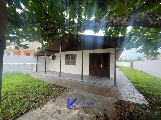 Casa a Venda na Praia 3 Quartos e Suíte