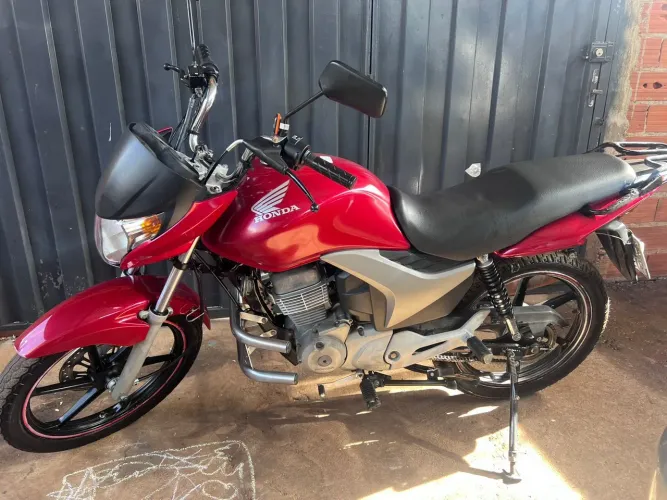 Moto toda revisada com garantia de 3 meses