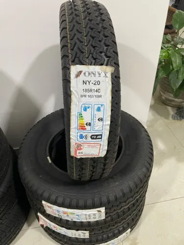 Kit com 4 pneus de KOMBI 185 R14C
