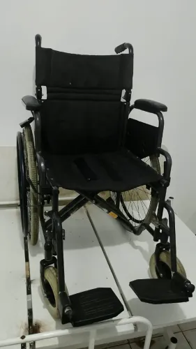 Cadeira de Rodas