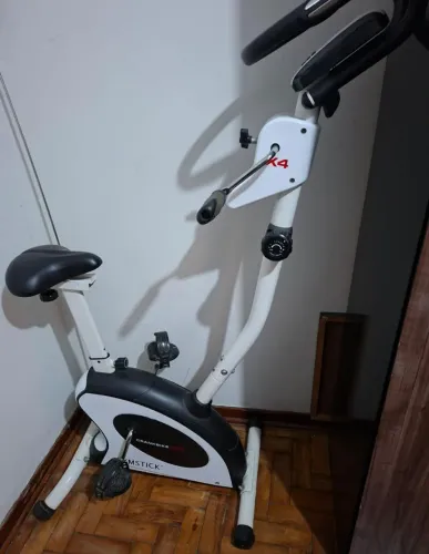 Bicicleta ergometrica magnética vertical crankbike x4