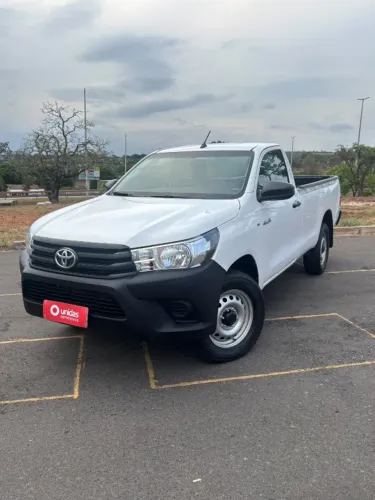 Toyota Hilux CS 4X4 2.8 TDI Diesel Mec. 2024