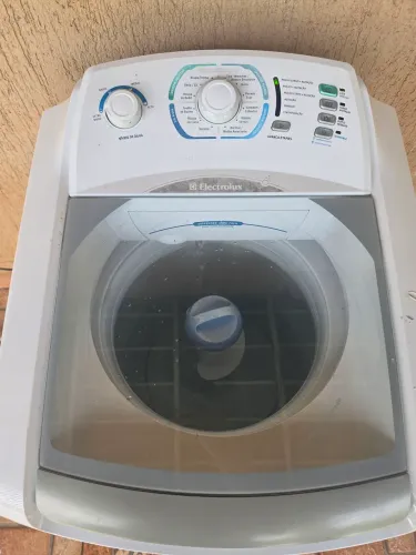 Vendo maquina de lavar eletrolux 
