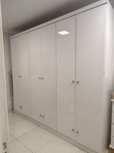 Guarda roupas usado