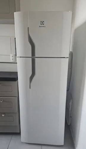 Geladeira com Defeito