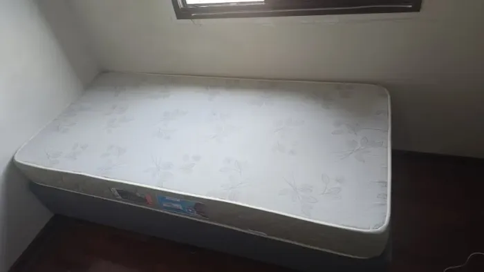 Cama box solteiro + colchão