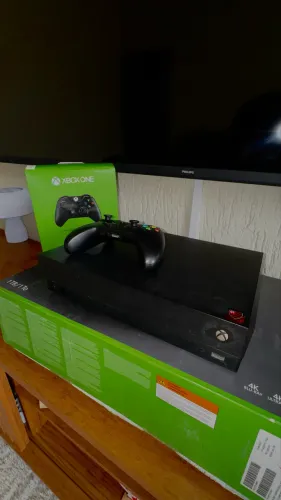XBOX ONE X 1TB