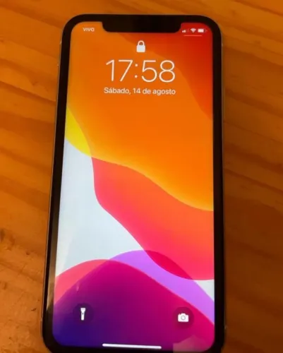 Vendo ou troco por um iPhone 11 pro com minha volta