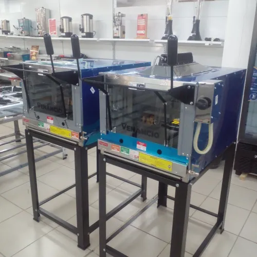 FORNOS INDUSTRIAIS A GÁS, EM INOX, DE 45X80 CM, NOVOS, PROMOÇÃO!!!!