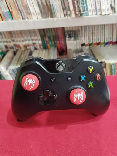 Par de Grips Silicone Analógicos de Controle Playstation 4 5 e Xbox One Series /360, ps3