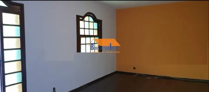 Casa de 5 quartos no bairro Sagrada Família