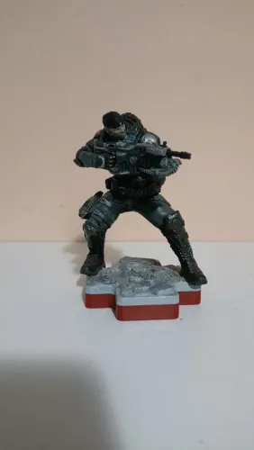 Action Figure Marcus Fenix Gears of War - Coleção Totaku Original (2018)